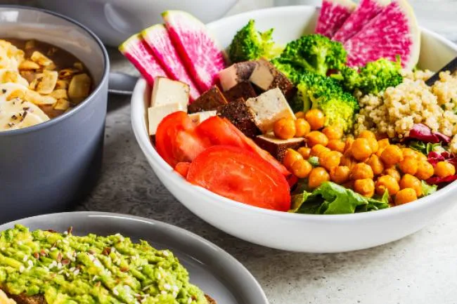 Grain and legume bowl